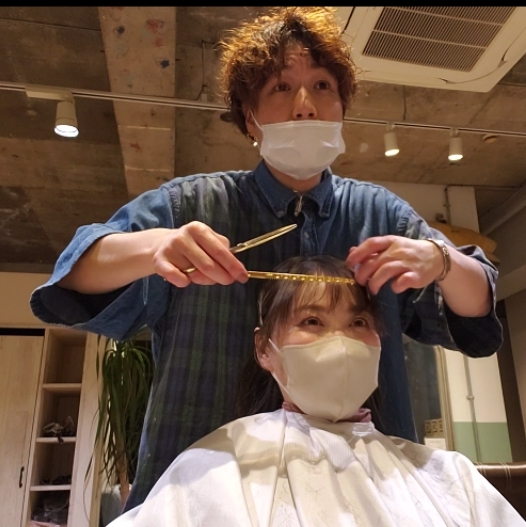 at tee 店内の様子